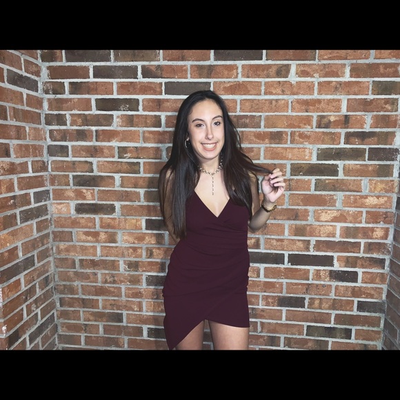 Meet your Posher, Jessica - Picture 2 of 2